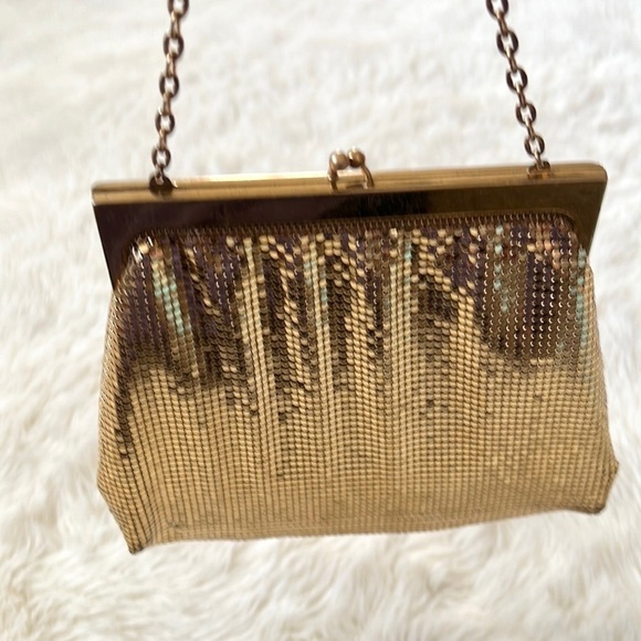60s Vintage Chainmail Clutch - Picture 4 of 8